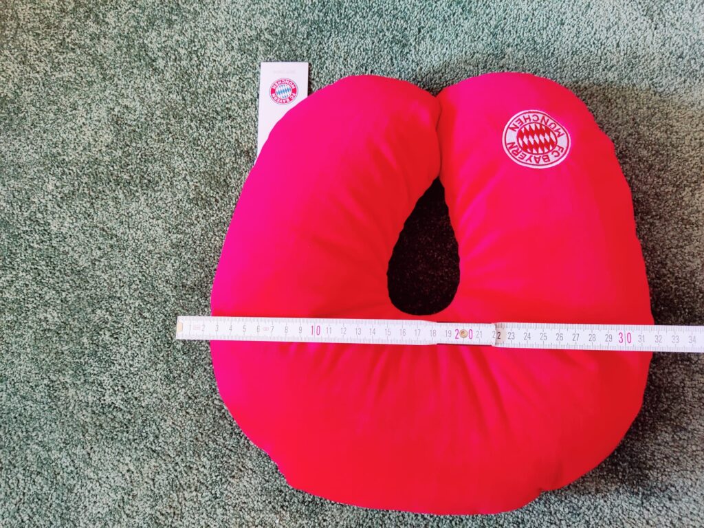 FC Bayern München 2-in-1 Nackenkissen Länge