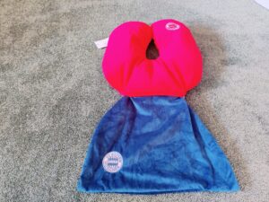 FC Bayern München 2-in-1 Nackenkissen Umbau zu Kopfkissen