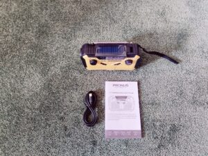 Prunus J-369 Kurbelradio mit Zubehör