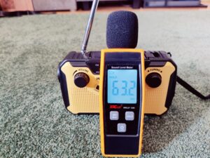 Prunus J-369 Kurbelradio Lautstärke niedrigste Stufe