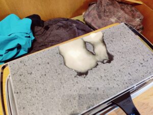 Tefal Pierrade Gourmet PR620D12 Raclette Fettabfluss zur Seite