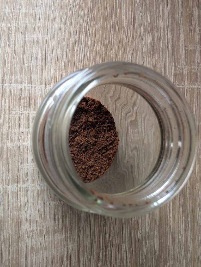 SILBERTHAL-Kaffeemühle fein gemahlen im Behälter