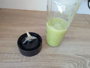 Tefal Blend Up Smoothie-Maker Apfel Sellerie Smoothie fertig