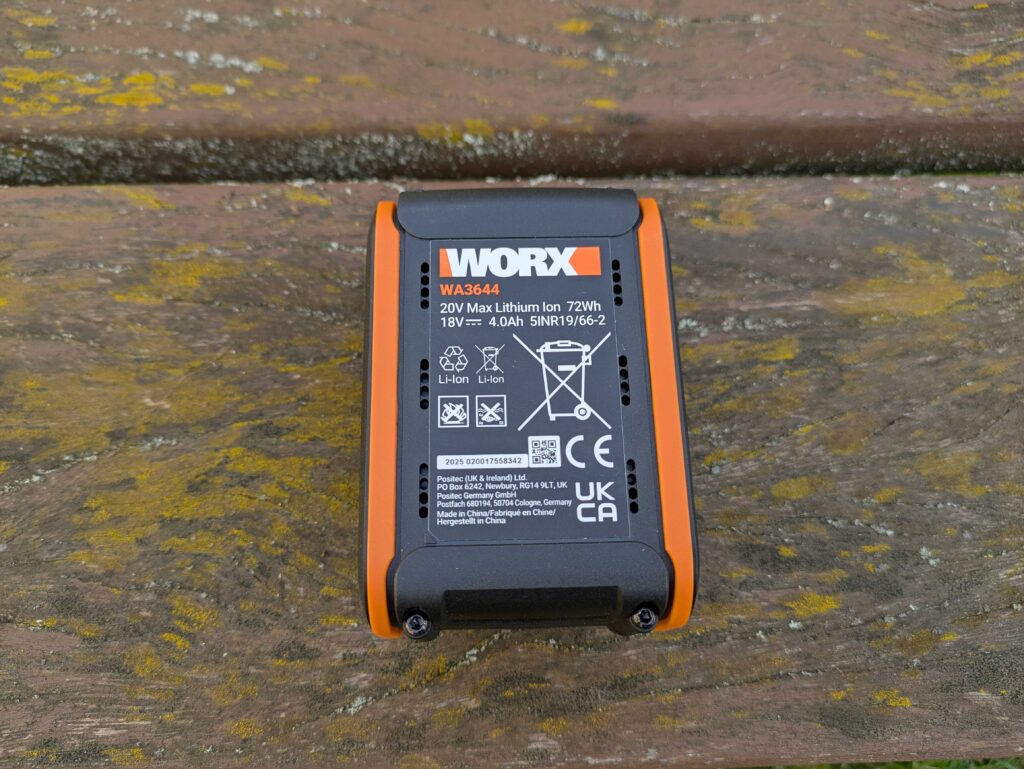WORX WG633E Hydroshot Akku-Hochdruckreiniger Akku von unten
