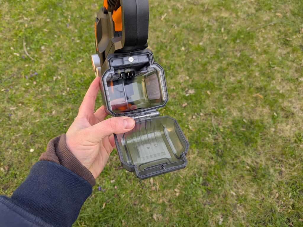 WORX WG633E Hydroshot Akku-Hochdruckreiniger Akkuhalterung