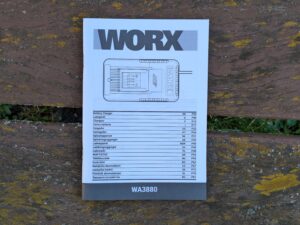 WORX WG633E Hydroshot Akku-Hochdruckreiniger Anleitung Ladegerät