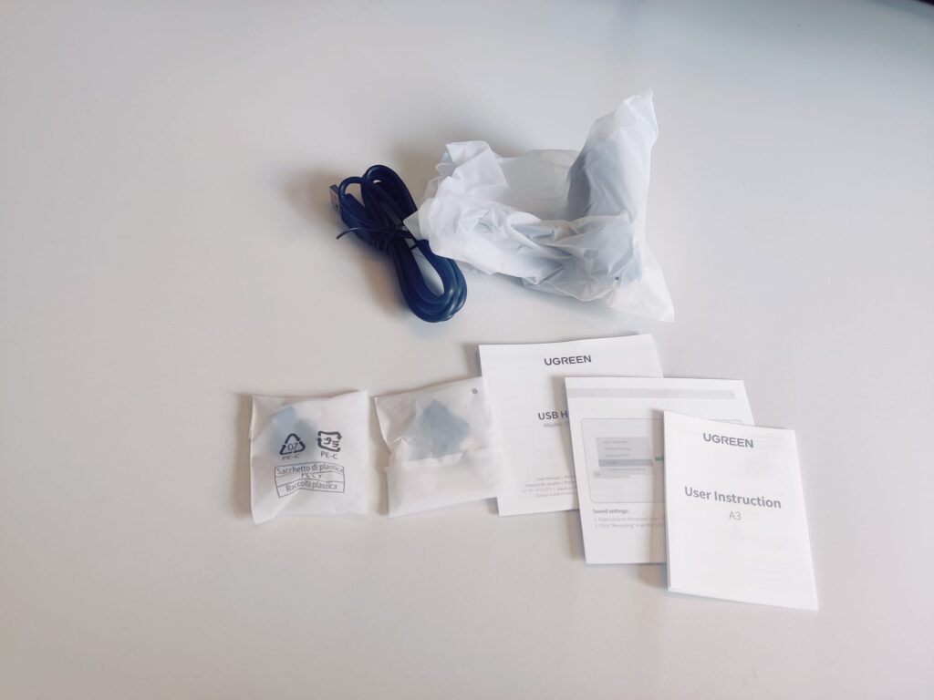 UGREEN 65381 Webcam verpackt mit Zubehör