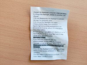 MAYTHANK F04 Taschenlampe Bedienungsanleitung Rückseite