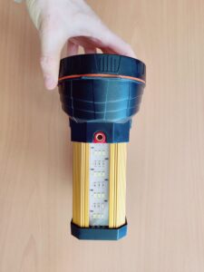 MAYTHANK F04 Taschenlampe von unten