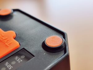 MAYTHANK F04 Taschenlampe Standfüße