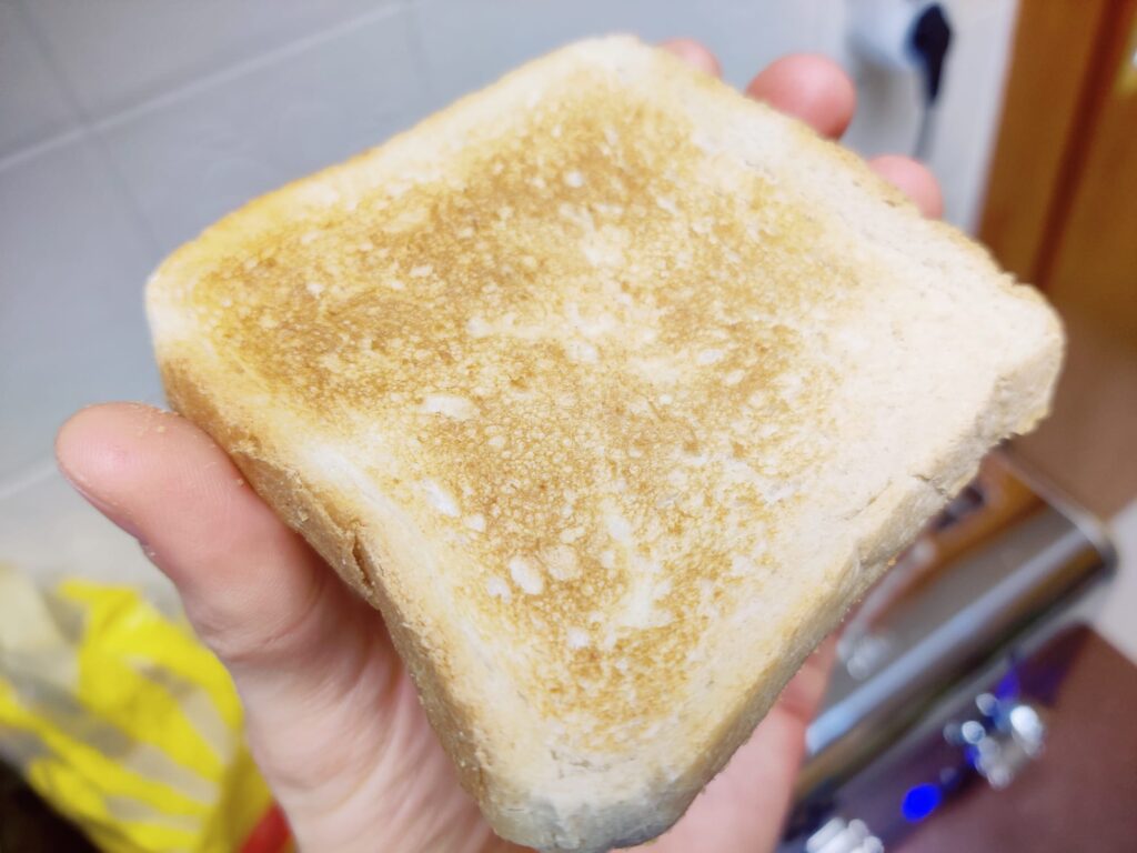 Steinborg SB-2080 Toaster Bräunungsergebnis mittlere Stufe