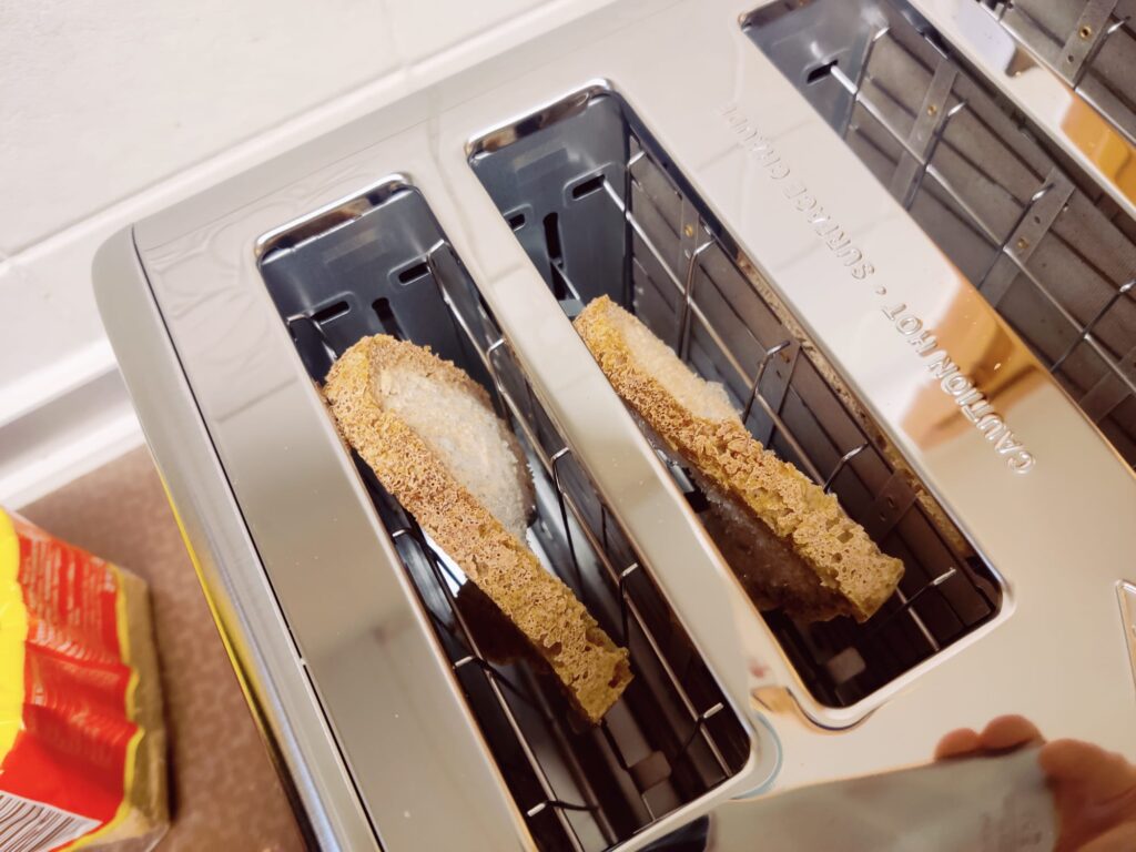 Steinborg SB-2080 Toaster Auftau-Funktion