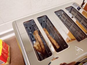 Steinborg SB-2080 Toaster Defrost-Ergebnis