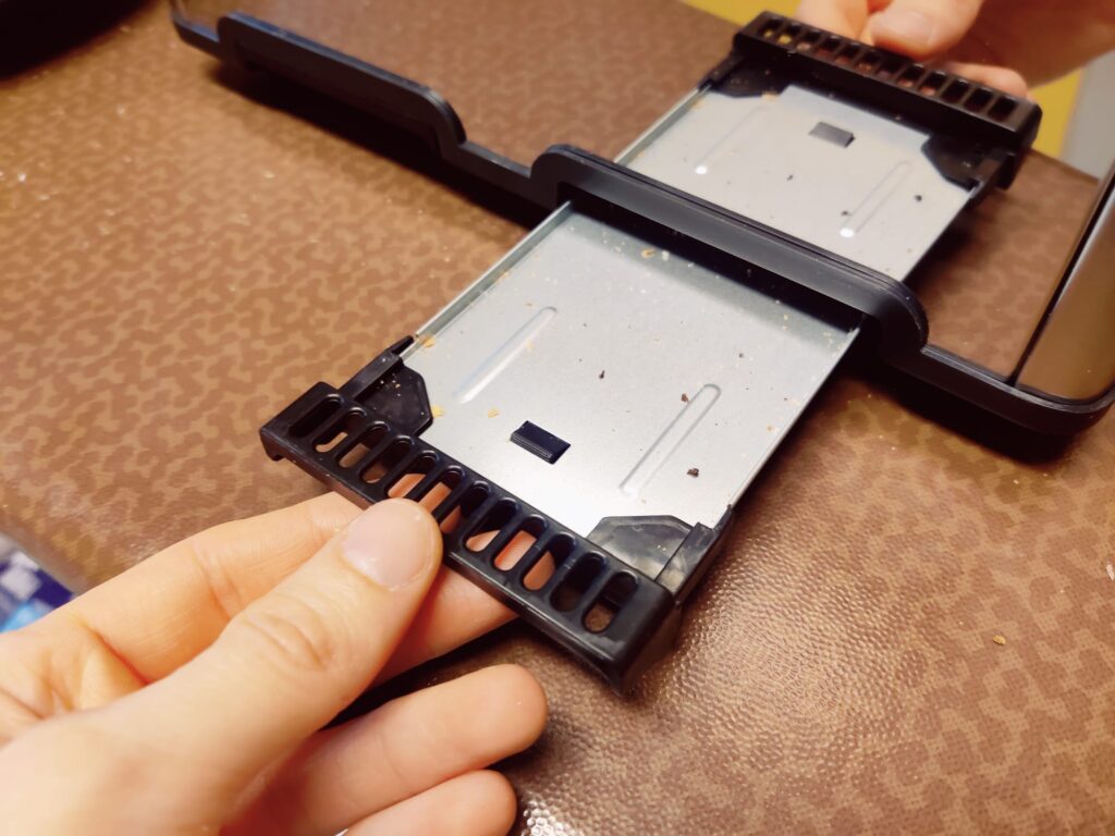 Steinborg SB-2080 Toaster Krümelschublade im Test